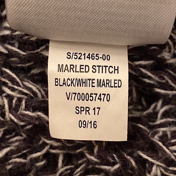 Gap Black White Marled Stitch Long Sleeves Split Hem Knit Casual Sweater Size S - Picture 11 of 11